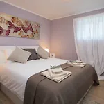 Apartment Zlatin Dvor - For 3, Terrace, Center, At 5-min, Bike Friendly *