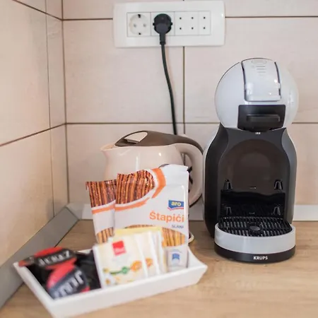 Zlatin Dvor - For 3, Terrace, Center, At 5-min, Bike Friendly * Trogir