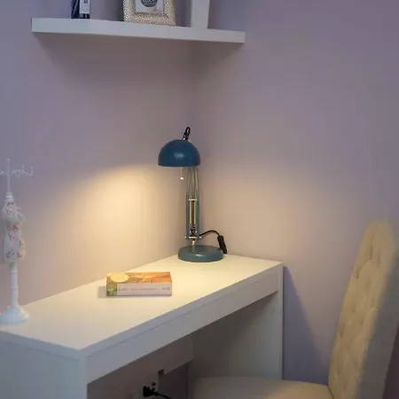 Apartment Zlatin Dvor - For 3, Terrace, Center, At 5-min, Bike Friendly *