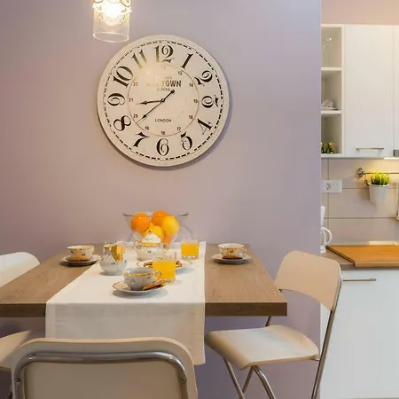 Zlatin Dvor - For 3, Terrace, Center, At 5-min, Bike Friendly *