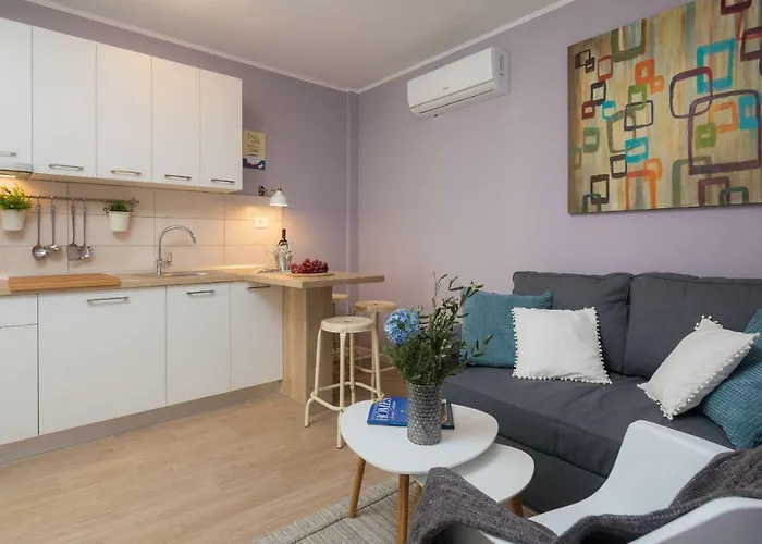 Zlatin Dvor - For 3, Terrace, Center, At 5-min, Bike Friendly *