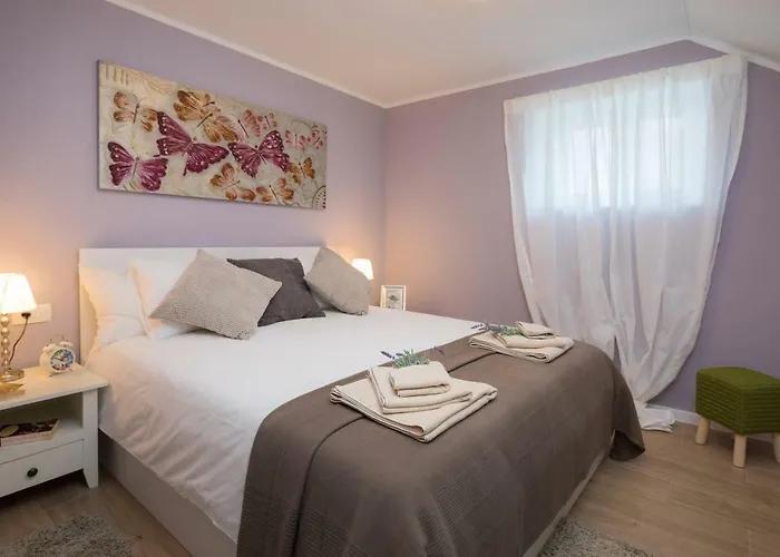 Appartement Zlatin Dvor - For 3, Terrace, Center, At 5-min, Bike Friendly *