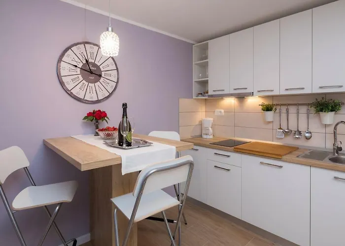 Appartement Zlatin Dvor - For 3, Terrace, Center, At 5-min, Bike Friendly *