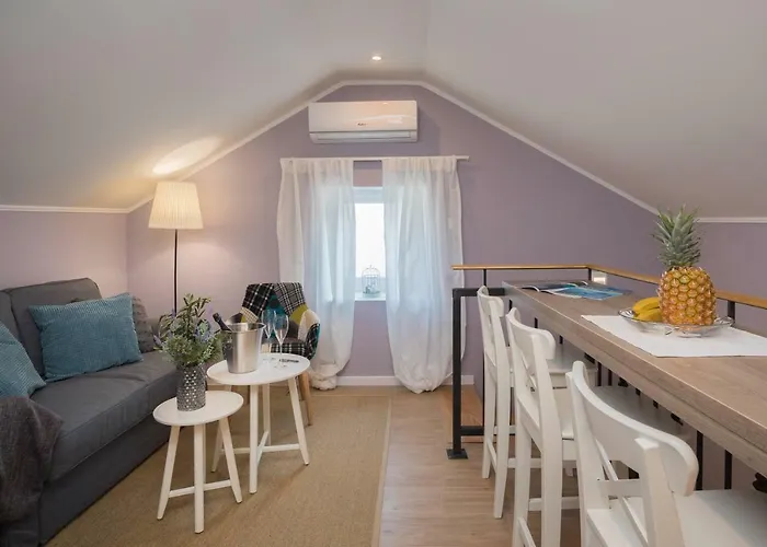 Zlatin Dvor - For 3, Terrace, Center, At 5-min, Bike Friendly * Trogir