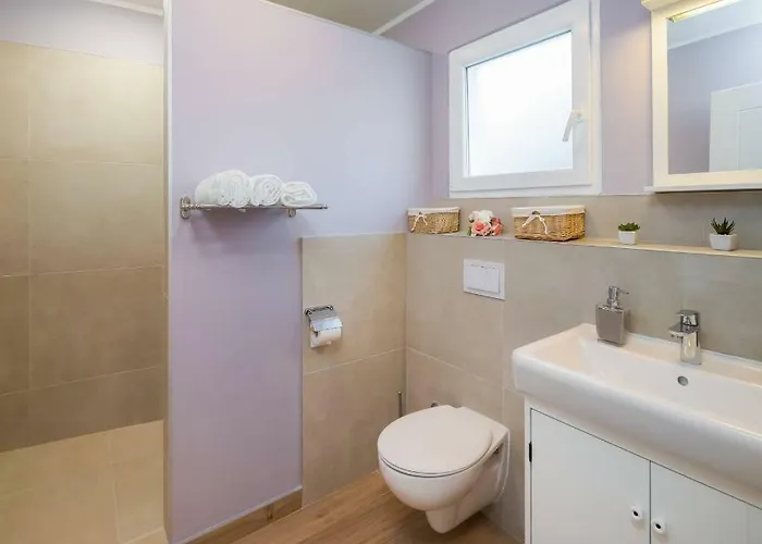 Zlatin Dvor - For 3, Terrace, Center, At 5-min, Bike Friendly * Trogir