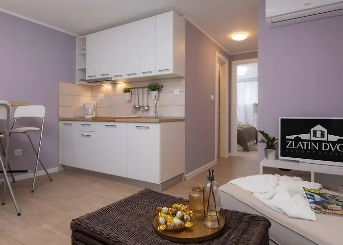 Zlatin Dvor - For 3, Terrace, Center, At 5-min, Bike Friendly * Trogir